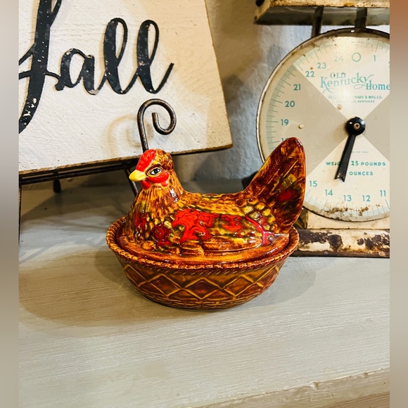Vintage Other - VTG chicken on nest dish